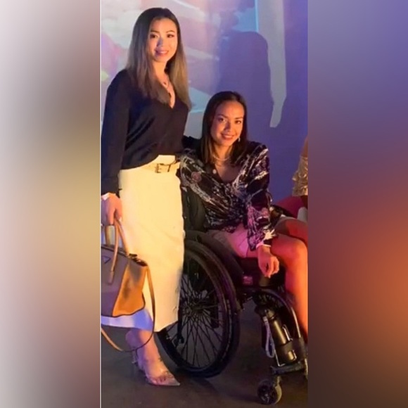 Meet your Posher, Jenn - Picture 10 of 10